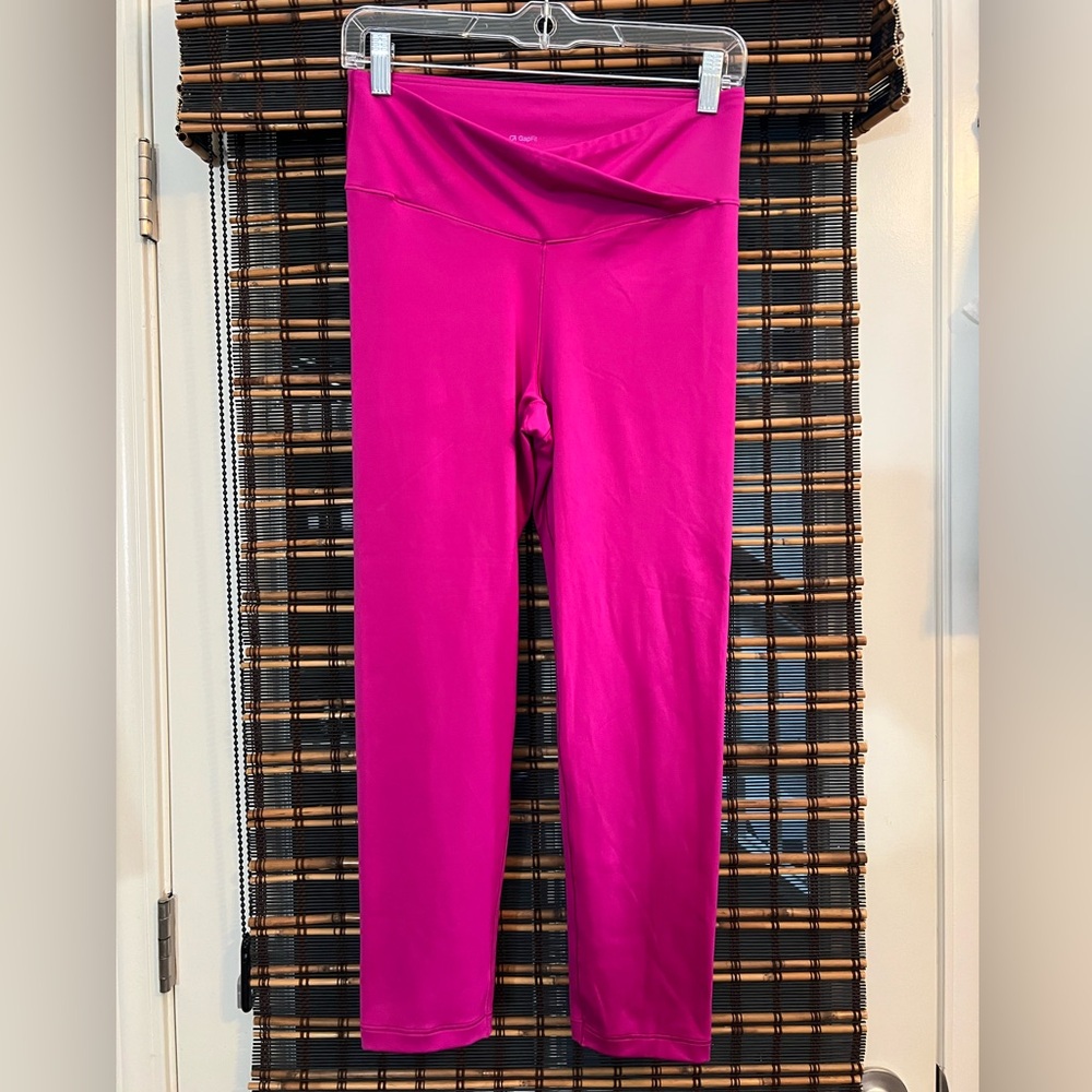 Magenta Gap Fit Leggings Sz M